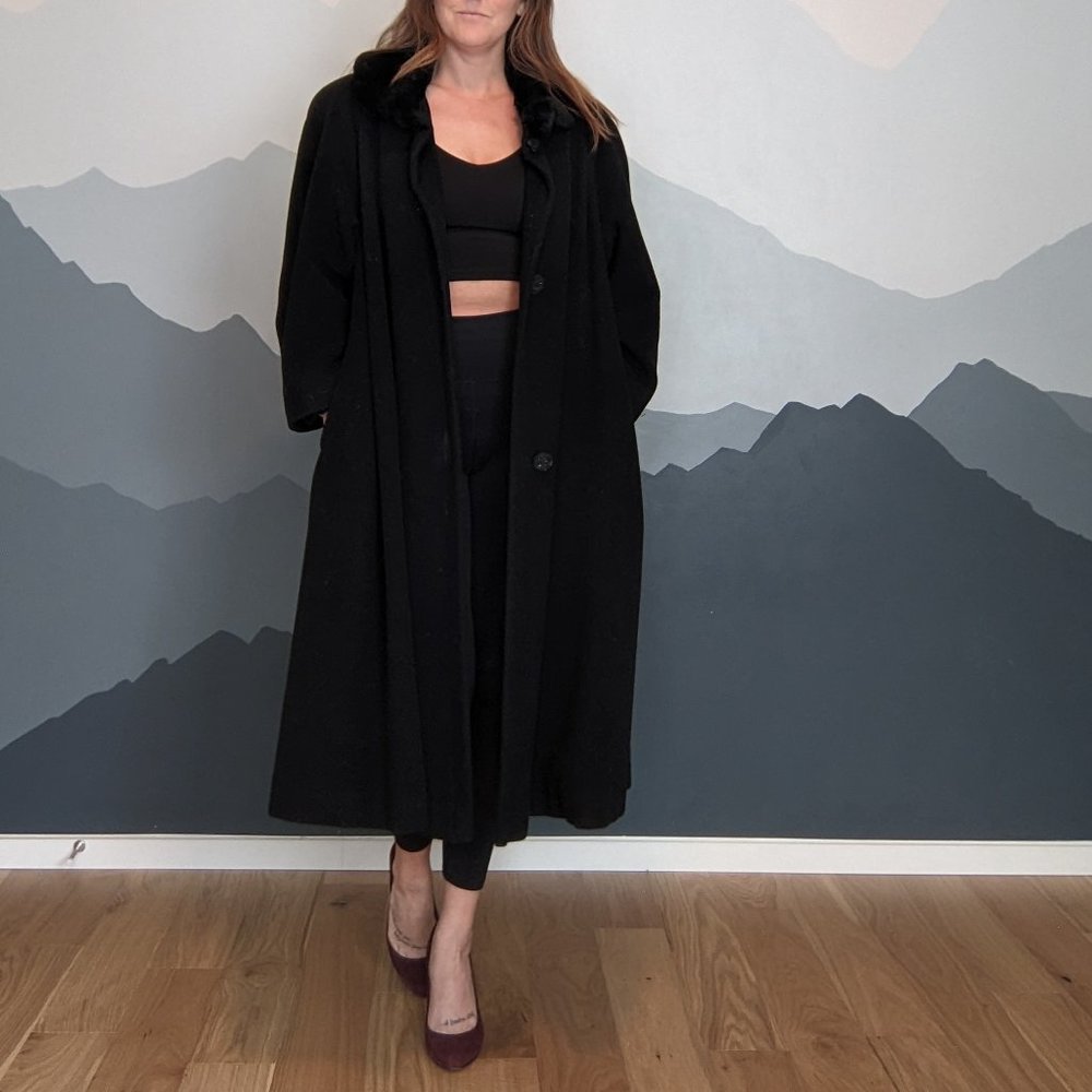 Vintage Cashmere Blend Coat with Fur Collar
